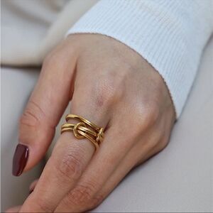 #34 Gold or Silver Ring